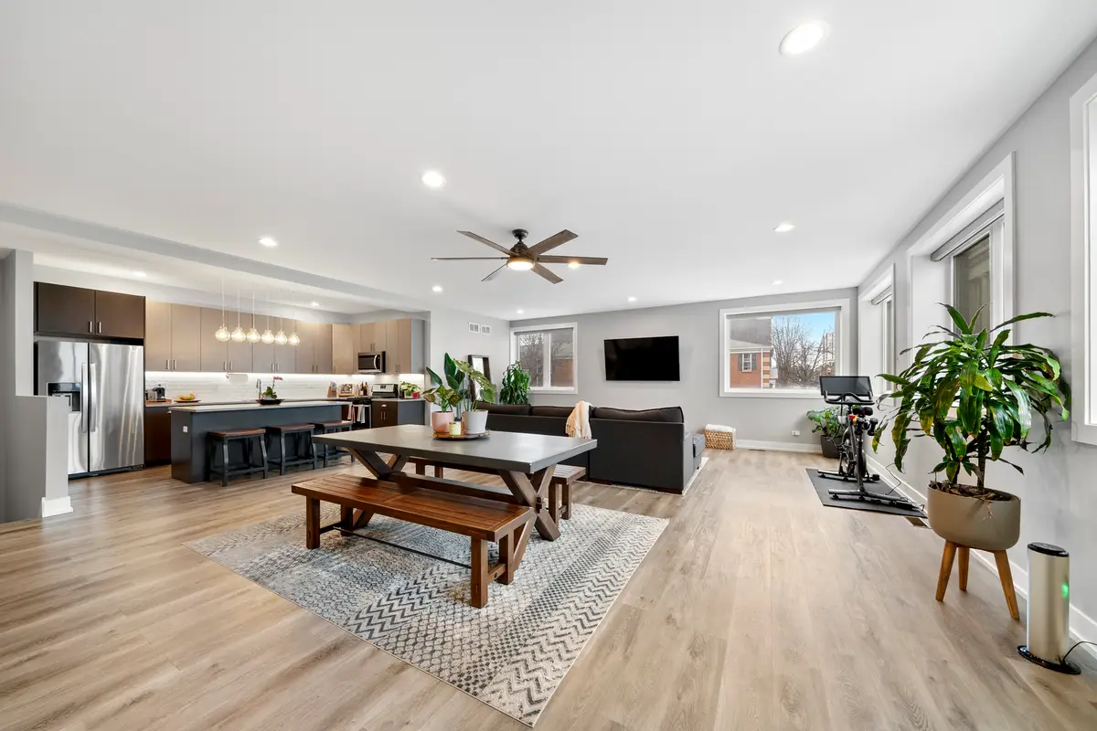 2304 W Jackson Boulevard #1E, Chicago, IL 60612 - Image #1