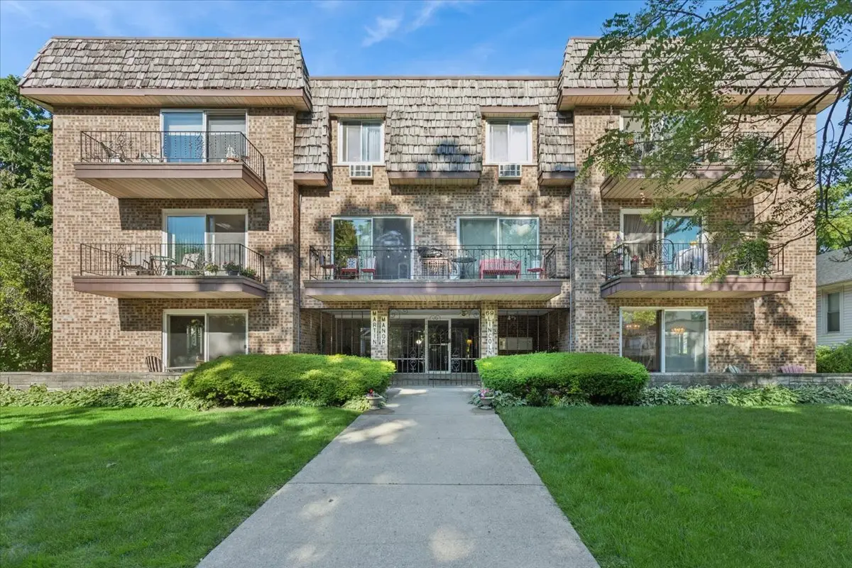 69 Lincoln Avenue #1S, Riverside, IL 60546 - #1
