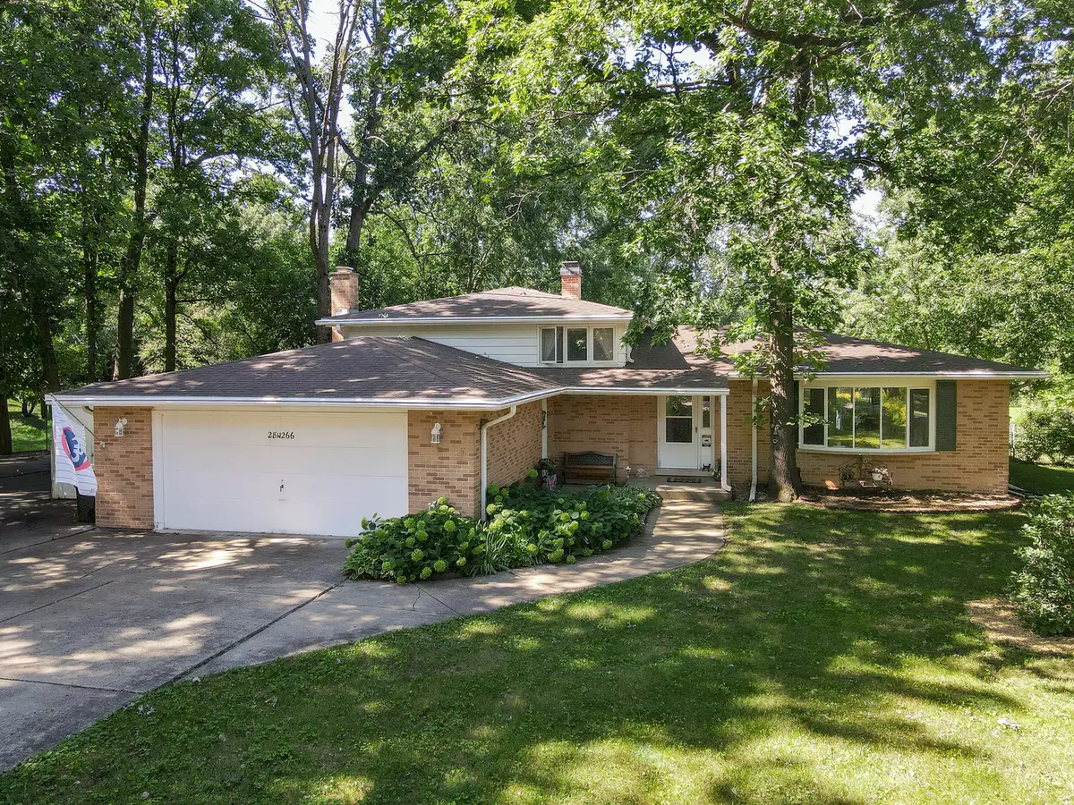 28W266 Hillview Avenue, West Chicago, IL 60185 - #1