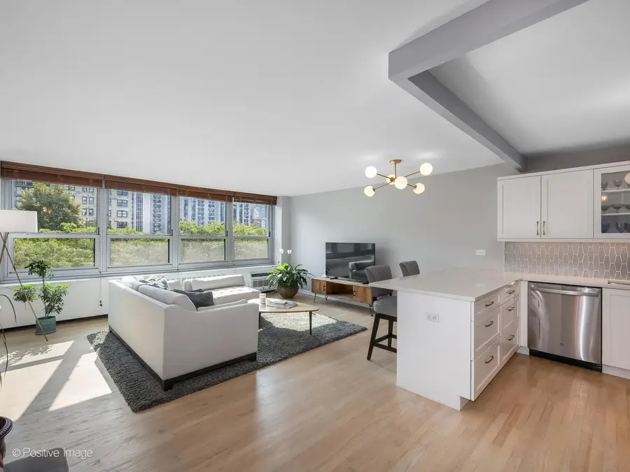 Address Withheld By Seller, Chicago, IL 60610 - Image #2