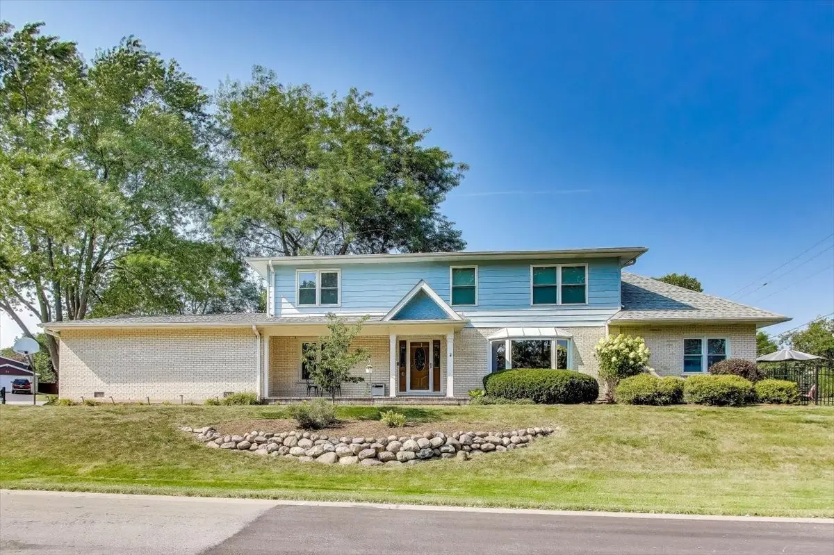 48 W Brentwood Drive, Palatine, IL 60074 - #1