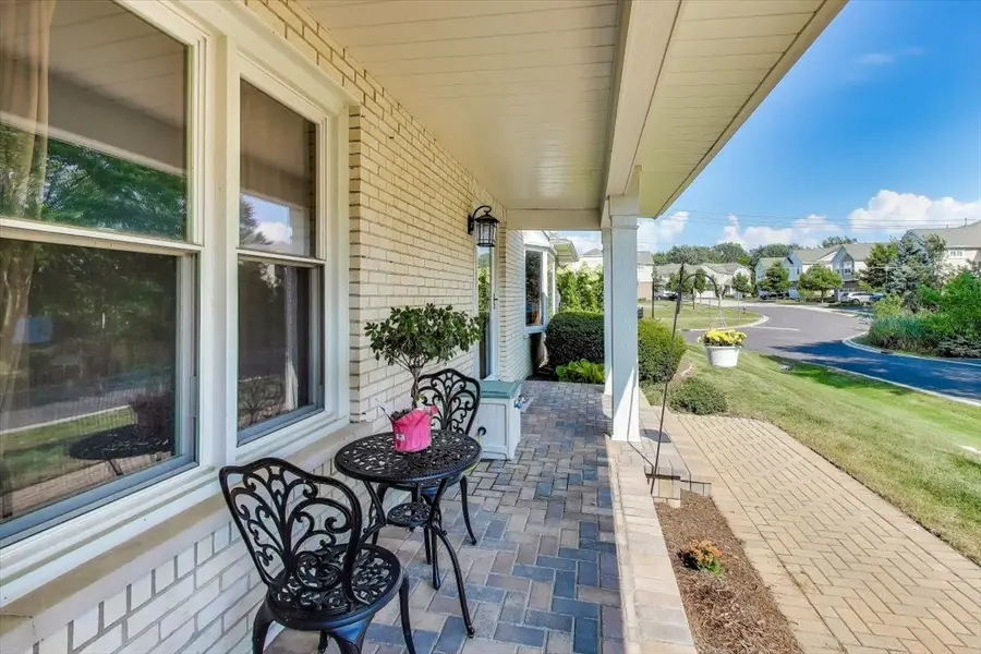 48 W Brentwood Drive, Palatine, IL 60074 - #2