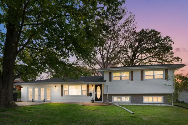 1325 Douglas Avenue, Montgomery, IL 60538