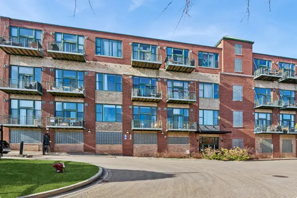 Address Withheld By Seller, Chicago, IL 60647