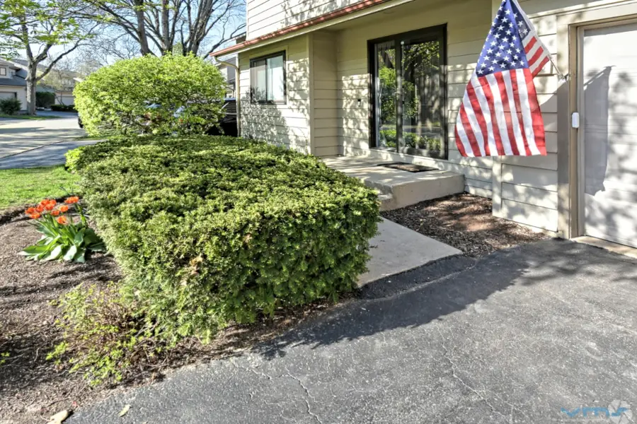 1596 Kirkwood Drive, Geneva, IL 60134 - #2