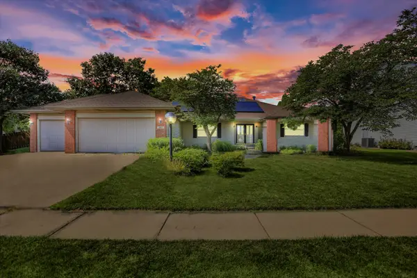 405 Wesley Avenue, Savoy, IL 61874