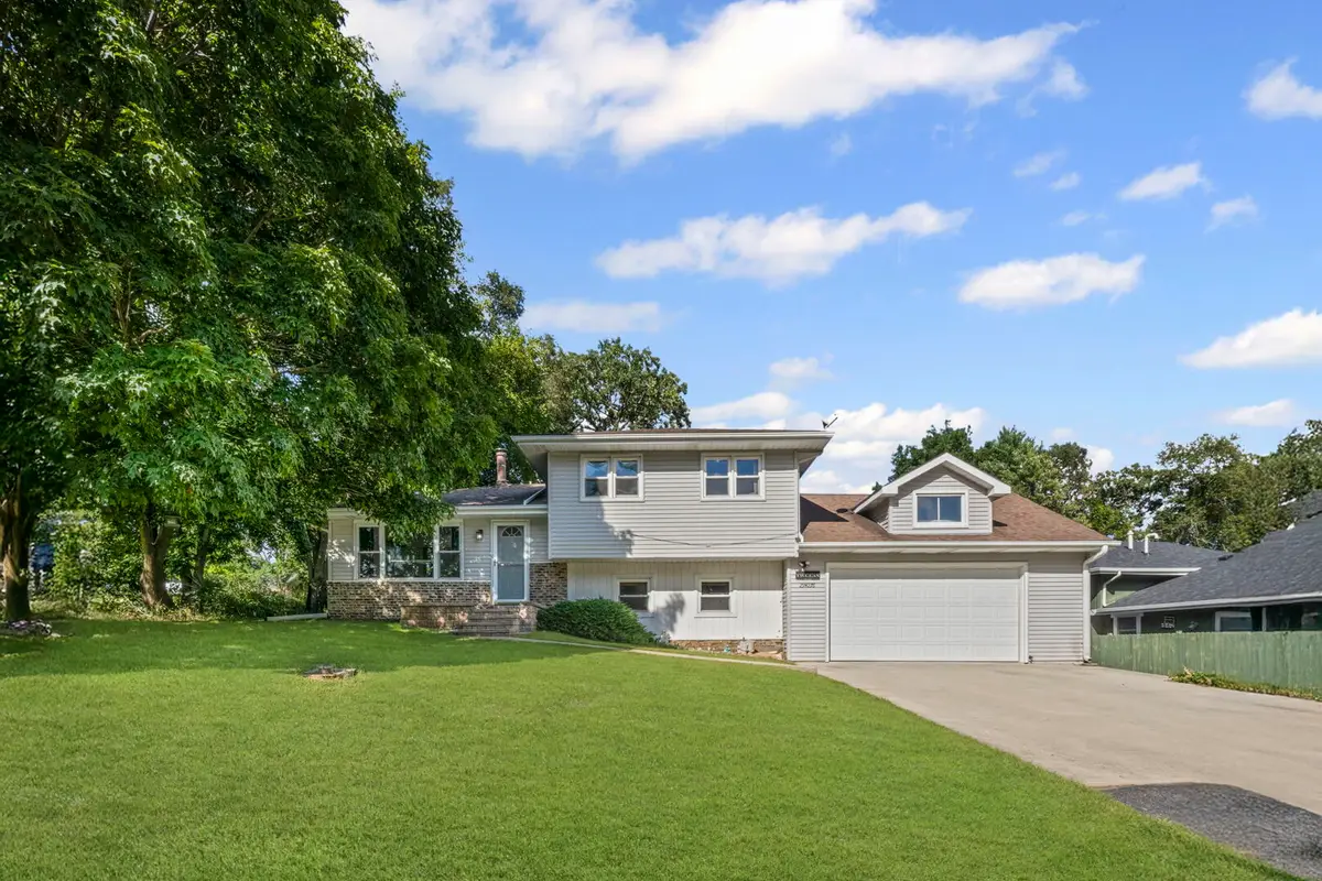 29W276 Bolles Avenue, West Chicago, IL 60185 - #1