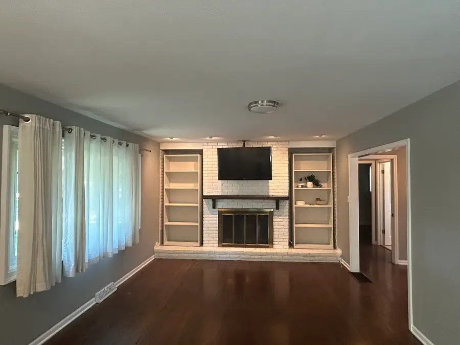 1317 N Mitchell Avenue, Arlington Heights, IL 60004 - Image #3