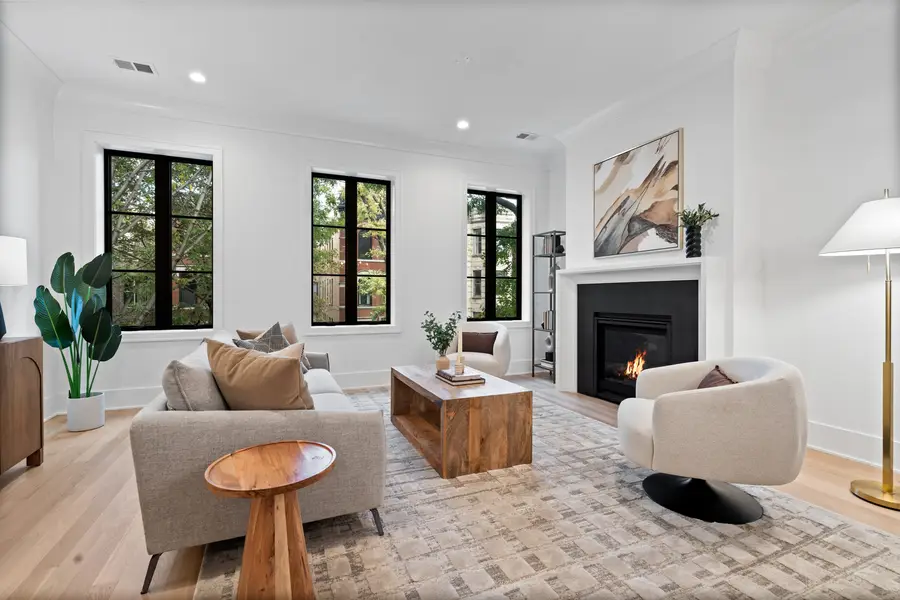 2118 N Sheffield Avenue #2, Chicago, IL 60614 - Image #2