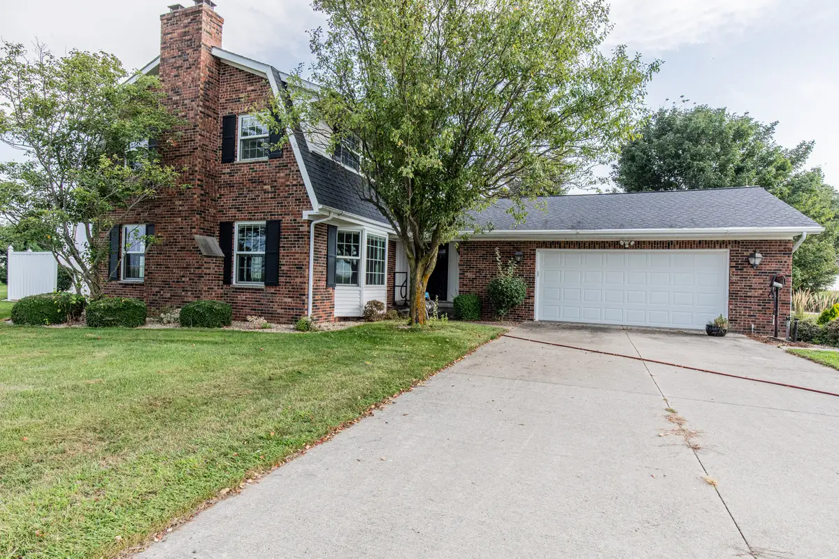 35588 2300 N Avenue, Mendota, IL 61342 - Image #1