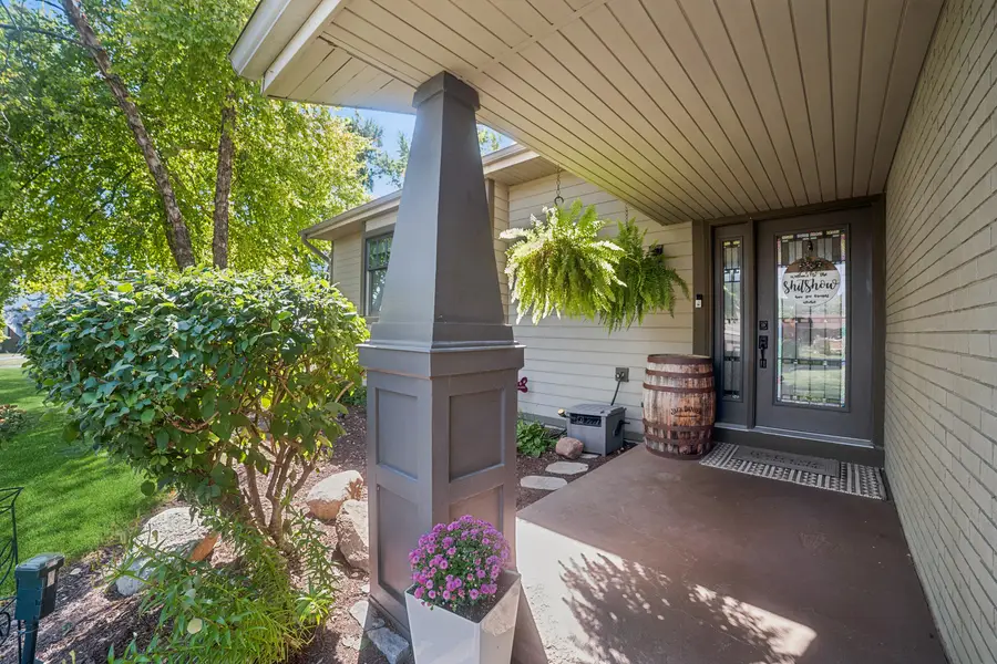 9N930 Koshare Circle, Elgin, IL 60124 - #2