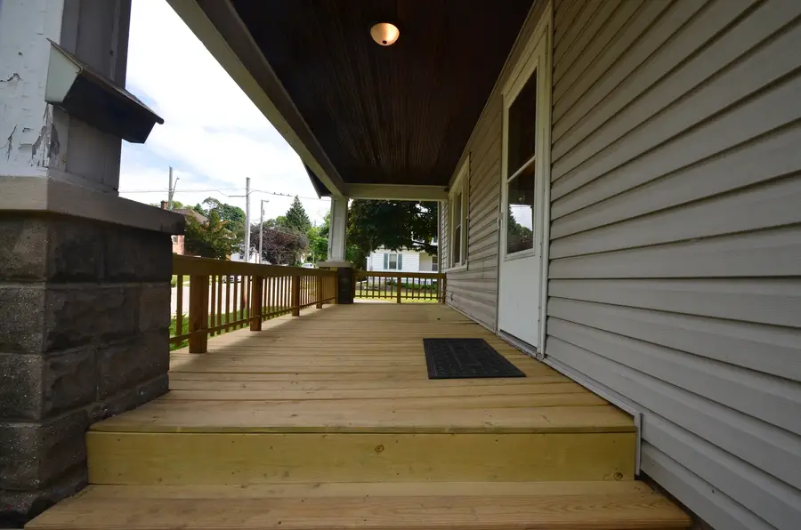 923 17th Street, Rockford, IL 61104 - #3