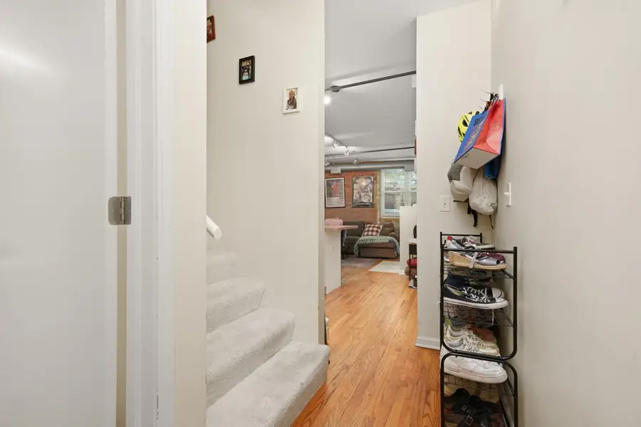 1834 Ridge Avenue #102, Evanston, IL 60201 - #3