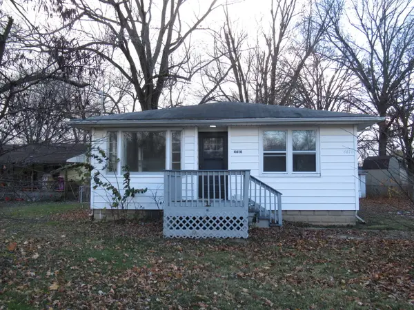 4610 W Redbud Drive, Peoria, IL 61604