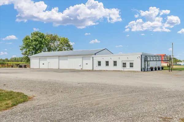 176 S Henning Road, Danville, IL 61832