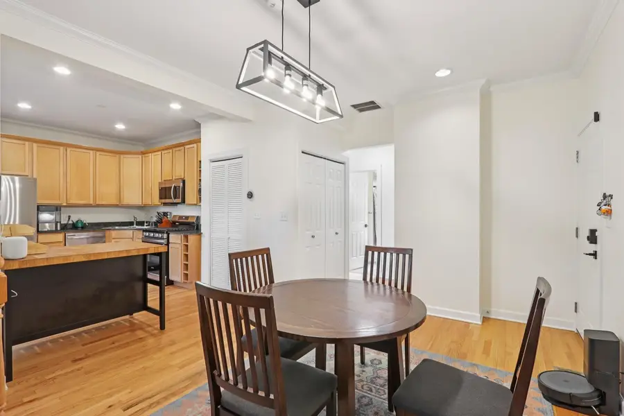 4045 N Southport Avenue #1, Chicago, IL 60613 - #3