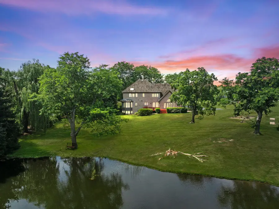 5420 Belmont Court, Libertyville, IL 60048 - Image #2