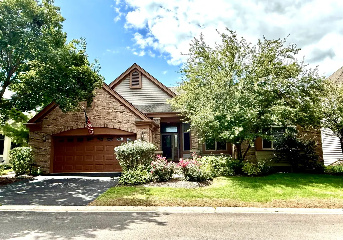 4 Greenbrier Court, Lake In The Hills, IL 60156 - Image #1