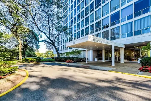 601 E 32nd Street #210-211, Chicago, IL 60616 - Image #1