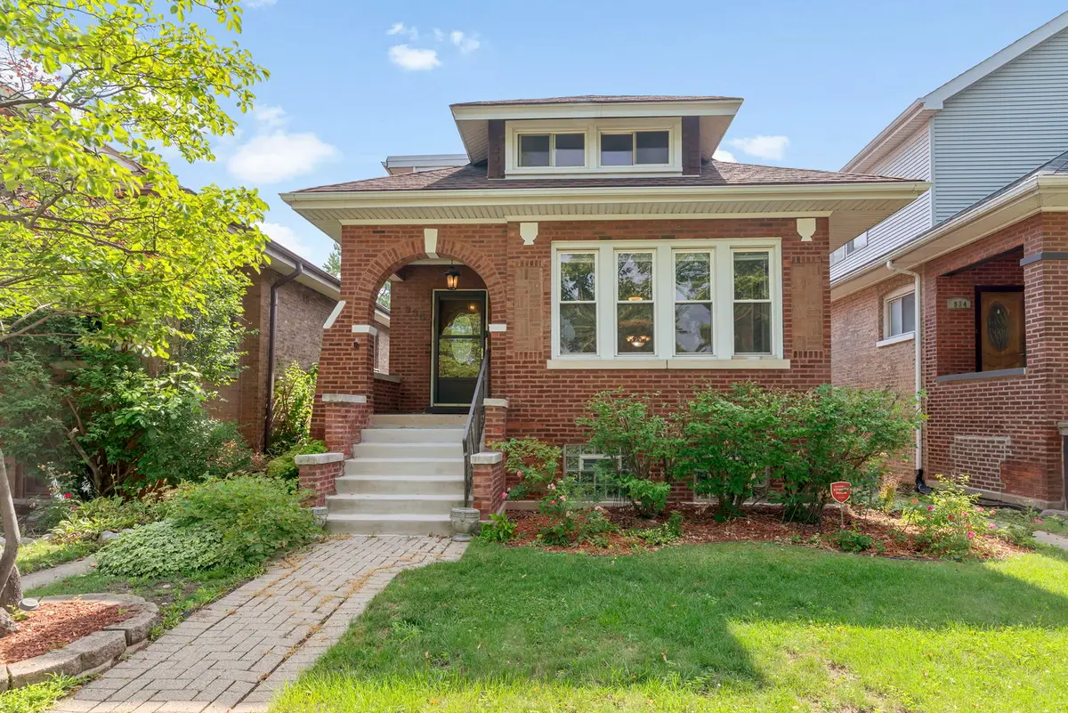 936 N Ridgeland Avenue, Oak Park, IL 60302 - Image #1