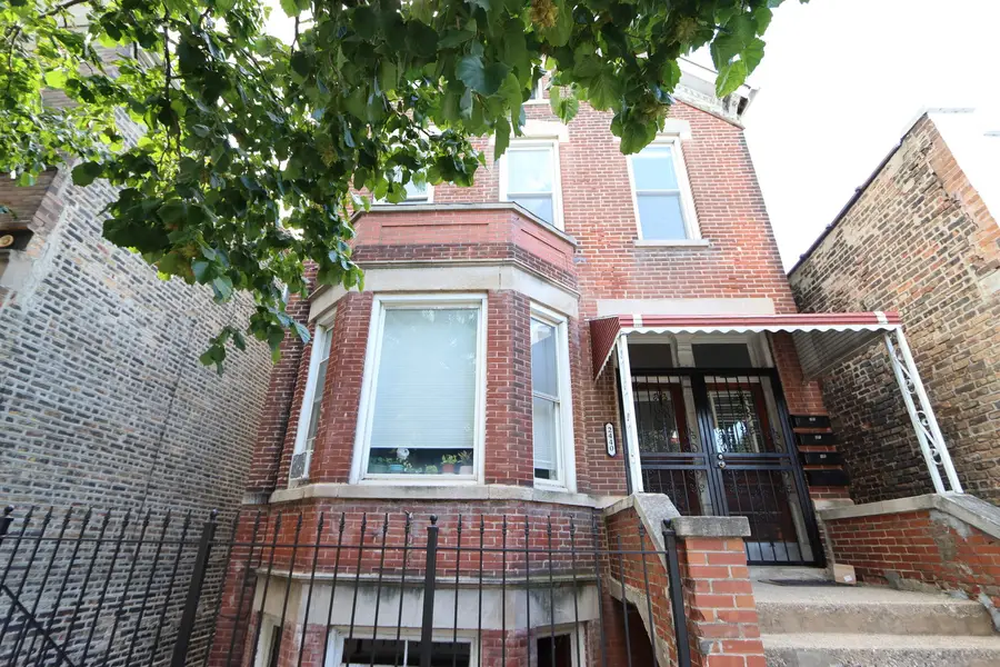 2440 S Oakley Avenue, Chicago, IL 60608 - Image #2