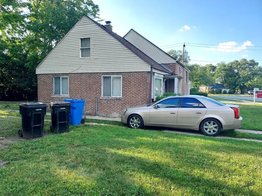 9834 S Oglesby Street, Chicago, IL 60617 - Image #2