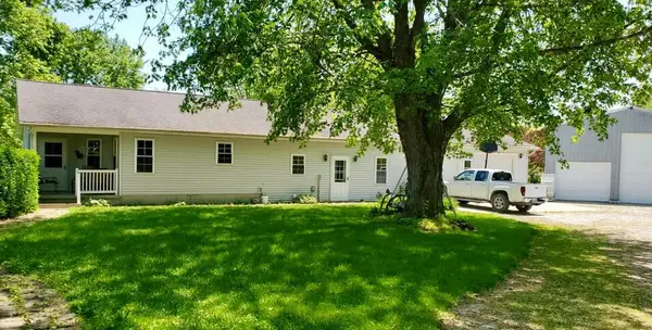 15772 E 1000th Avenue, Newton, IL 62448