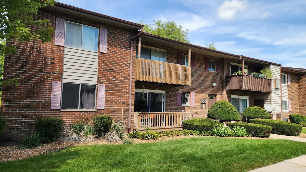 6738 181st Street #1520, Tinley Park, IL 60477 - Image #1