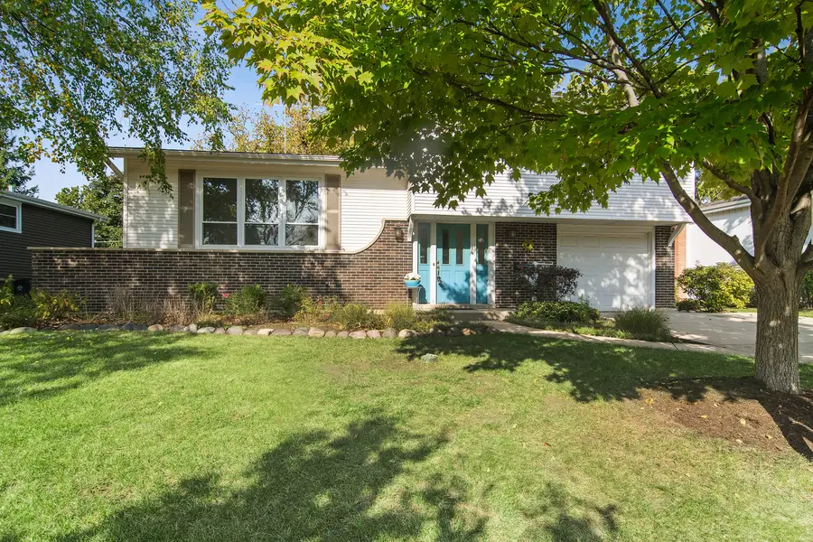 2340 N Lafayette Street, Arlington Heights, IL 60004 - Image #3