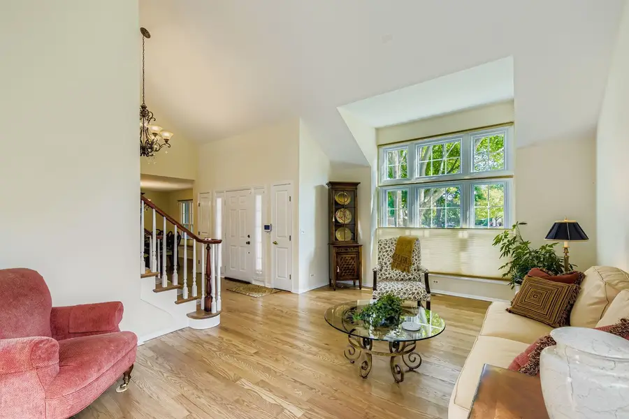 555 Coventry Lane, Buffalo Grove, IL 60089 - Image #3