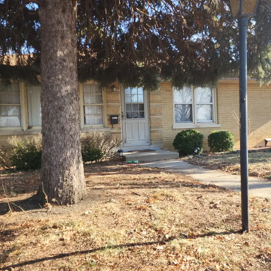 9817 Washington Avenue, Oak Lawn, IL 60453 - Image #3