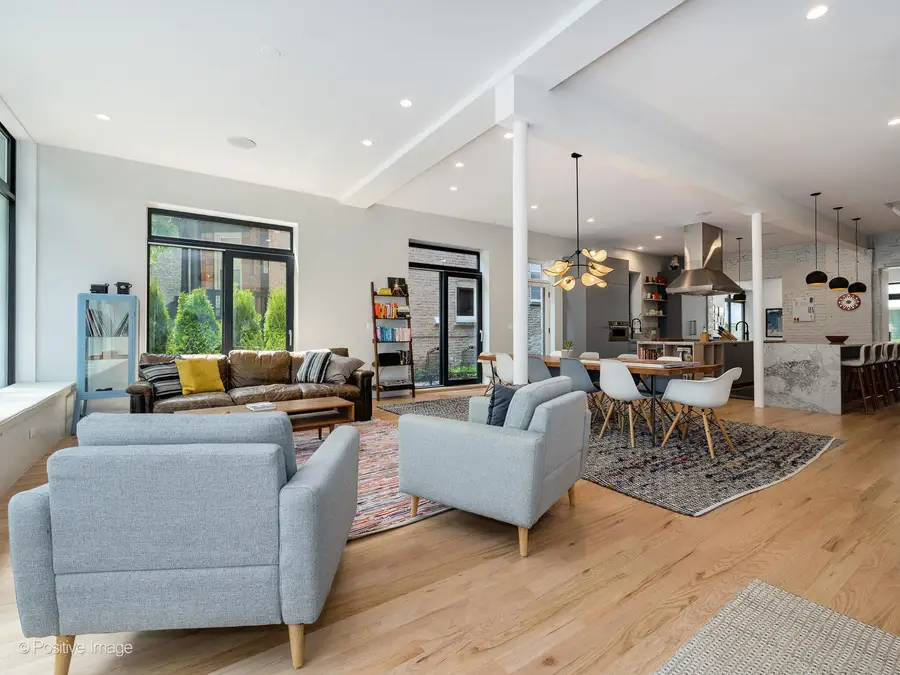 1364 N Wolcott Avenue, Chicago, IL 60622 - Image #2