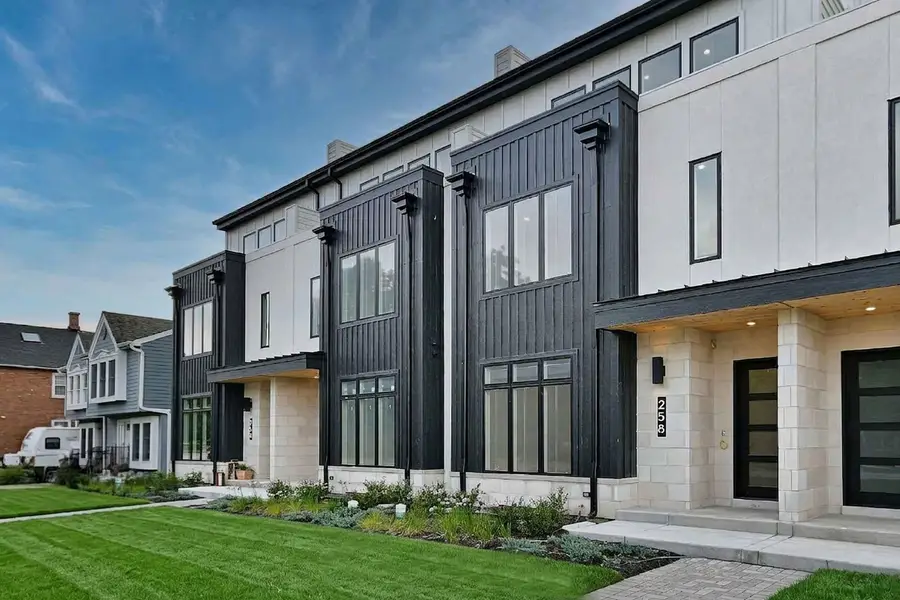 258 Addison Avenue, Elmhurst, IL 60126 - #2
