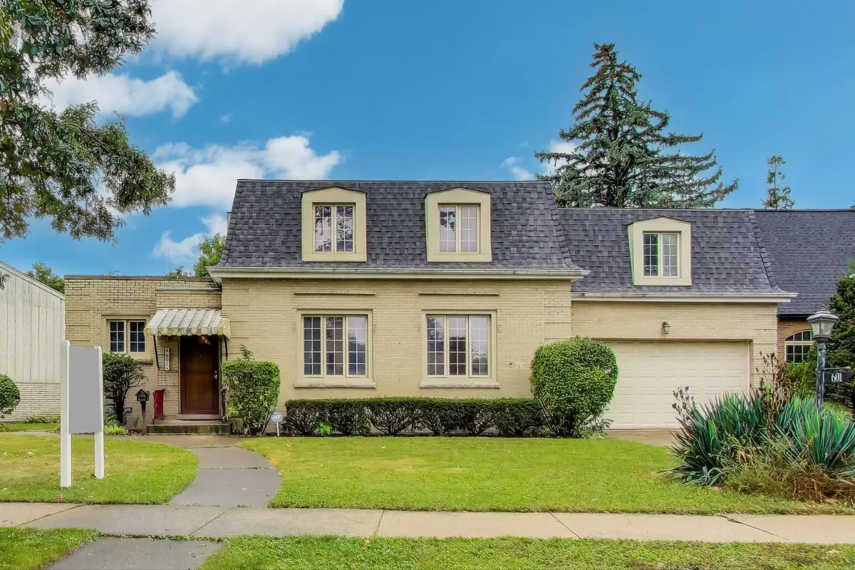 601 Selborne Road, Riverside, IL 60546 - Image #1