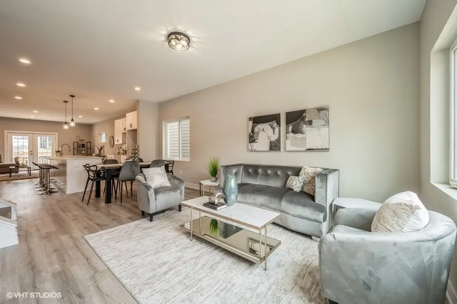 530 E 44th Place, Chicago, IL 60653 - #3