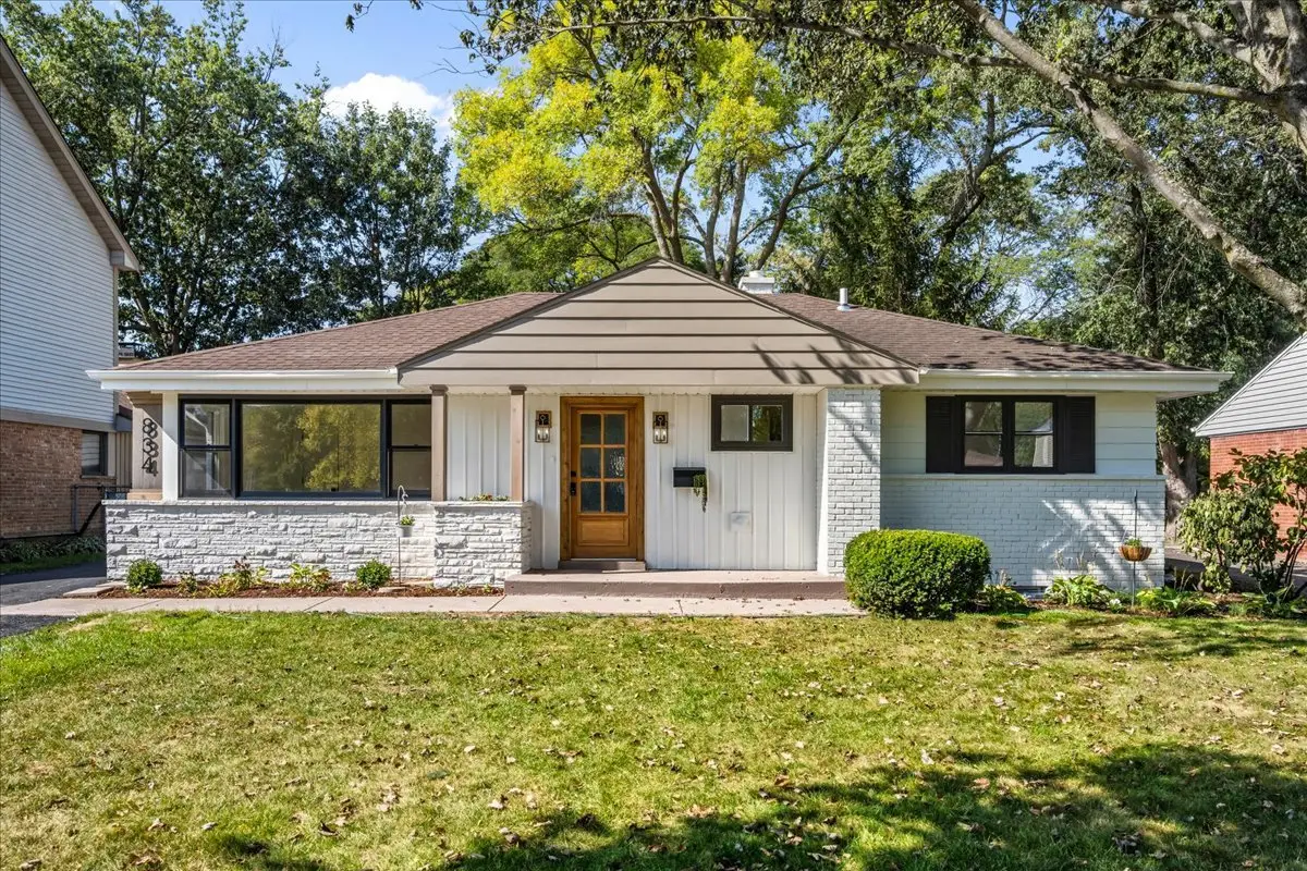 834 Meadowlark Lane, Glenview, IL 60025 - Image #1
