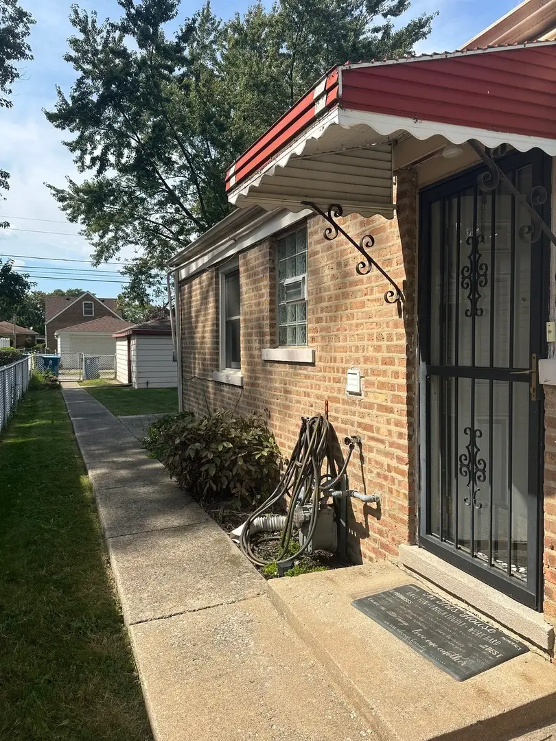 12510 S Elizabeth Street, Calumet Park, IL 60827 - #3