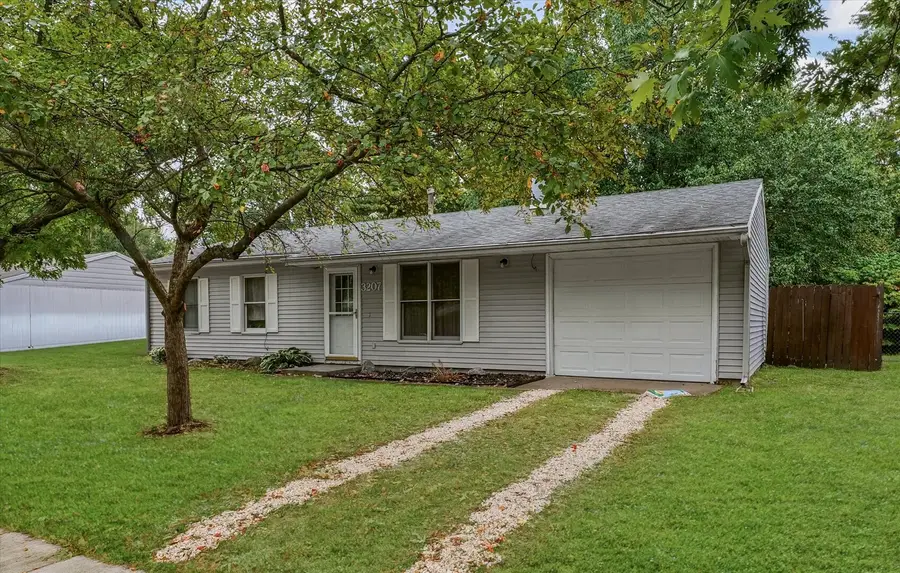 3207 Ridgewood Drive, Champaign, IL 61821 - Image #3