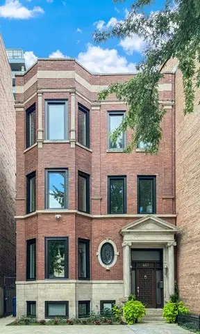 461 W Melrose Street, Chicago, IL 60657