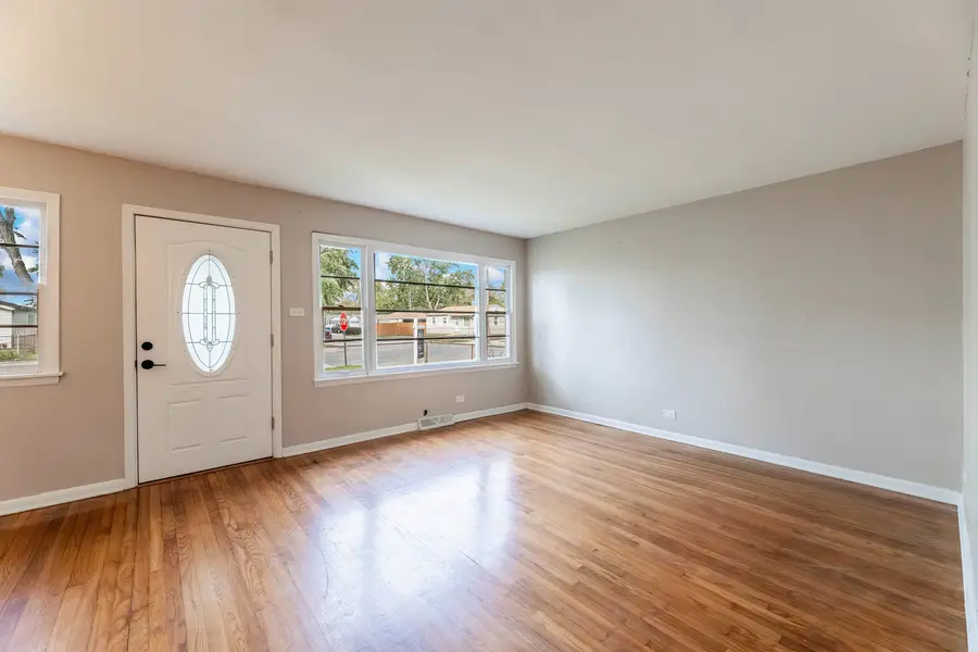 14901 S Richmond Avenue, Posen, IL 60469 - Image #3