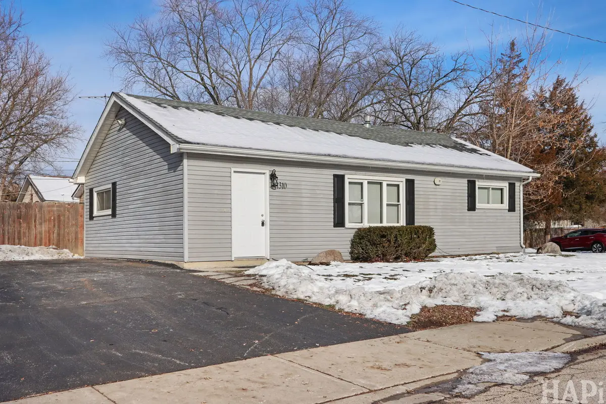 1310 N Poplar Avenue, Round Lake Beach, IL 60073 - Image #1