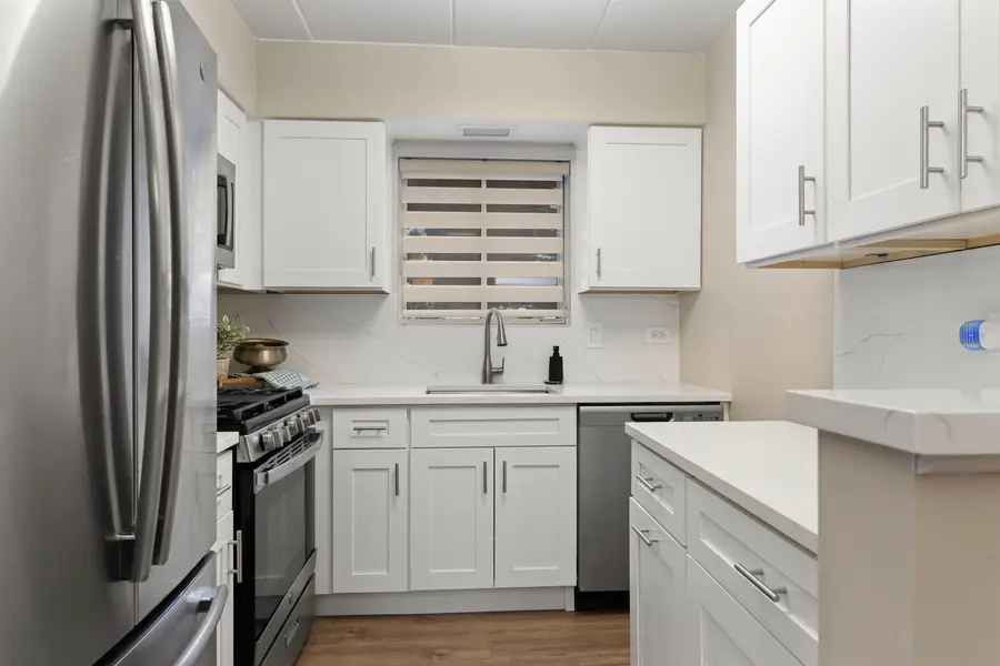 63 W 64th Street #102, Westmont, IL 60559 - Image #2