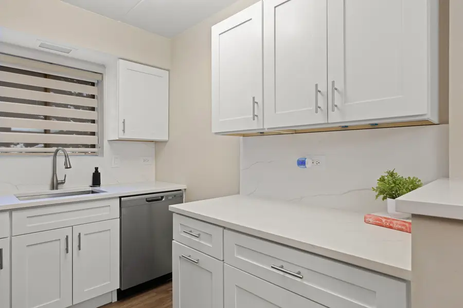 63 W 64th Street #102, Westmont, IL 60559 - Image #3