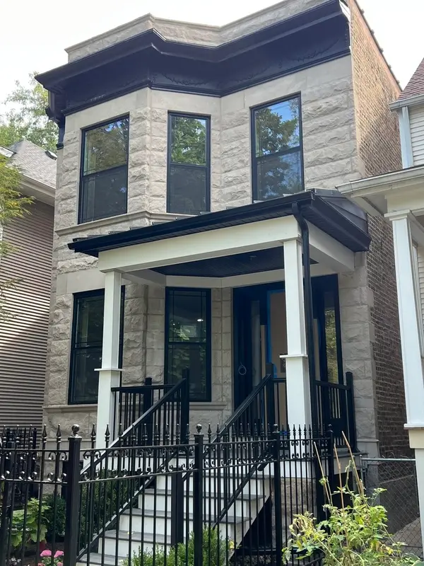 Address Withheld By Seller, Chicago, IL 60618