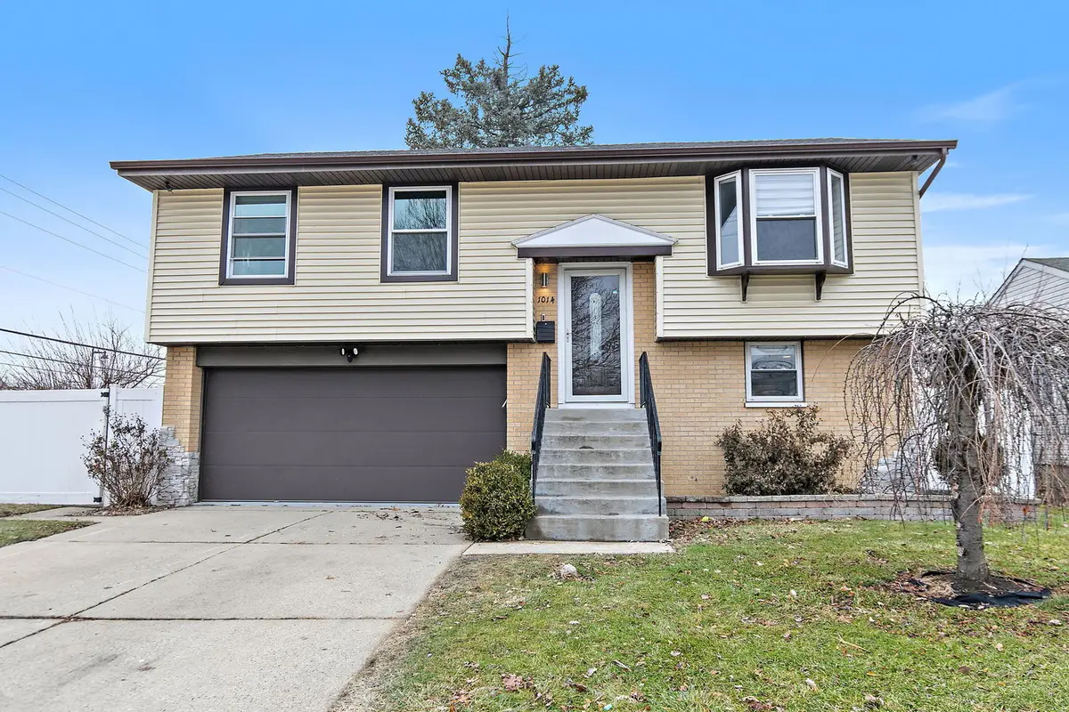 1014 Vine Street, Streamwood, IL 60107 - Image #1