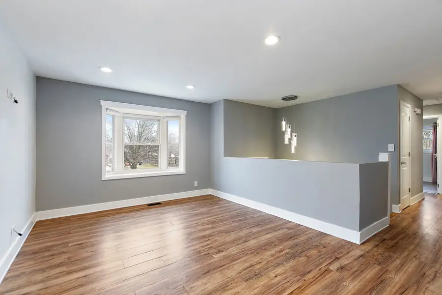 1014 Vine Street, Streamwood, IL 60107 - Image #3