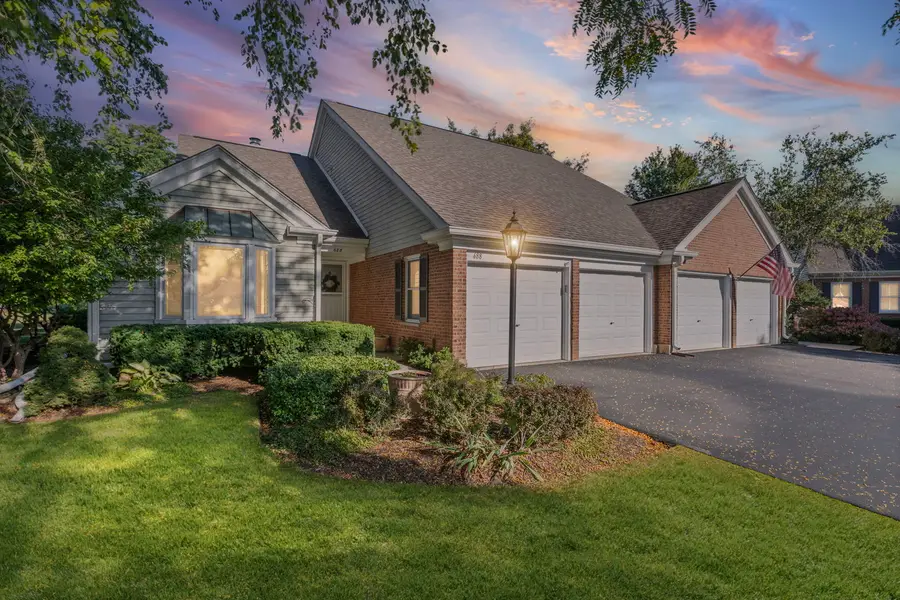 688 Glasgow Lane, Prospect Heights, IL 60070 - Image #2