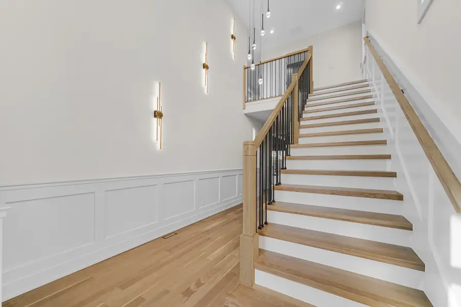 Address Withheld By Seller, Deerfield, IL 60015 - Image #2