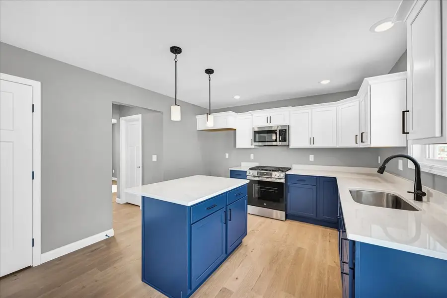 502 Travis Drive, Carlock, IL 61725 - Image #3