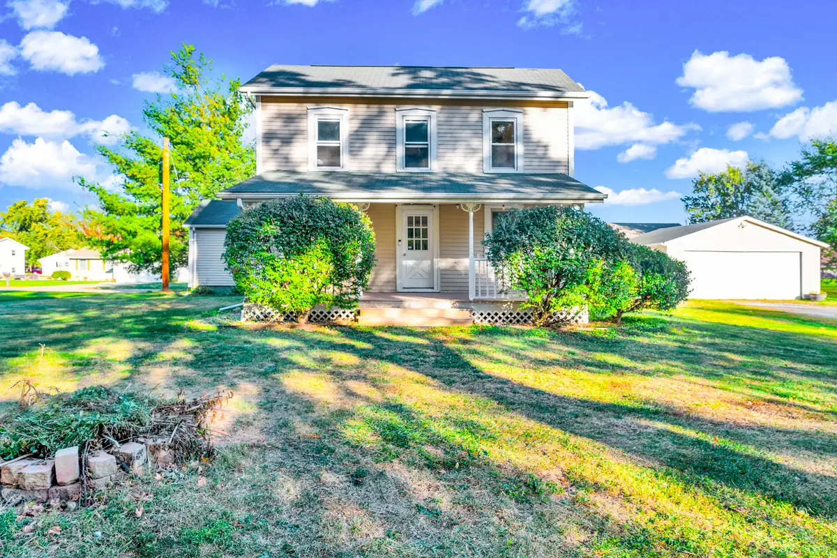 612 E North Street, Empire, IL 61752 - Image #1